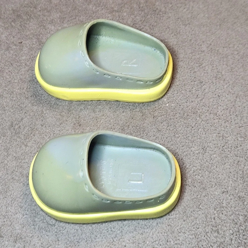 Tollytots grey slides